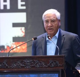 ज्ञानेन्द्र शाह संवैधानिक राजा बन्न लायक छैनन्, बरु राप्रपाले सभापति बनाए हुन्छ : देउवा