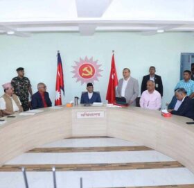 एमाले उपाध्यक्ष बरालसहित मनोनीत केन्द्रीय सदस्यले लिए शपथ