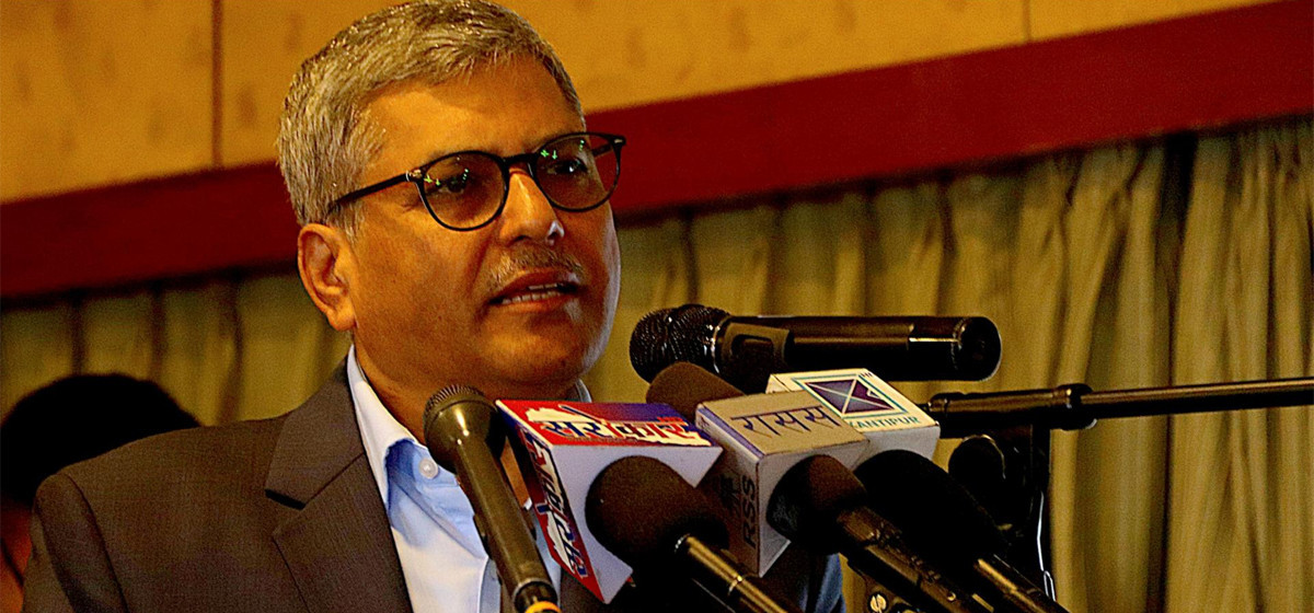 चालु आर्थिक वर्षबाटै अर्थतन्त्र नयाँ किसिमबाट चलायमान हुन्छः गभर्नर अधिकारी