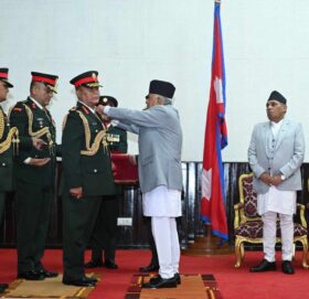 नवनियुक्त प्रधानसेनापति सिग्देललाई दर्ज्यानी चिह्न प्रदान