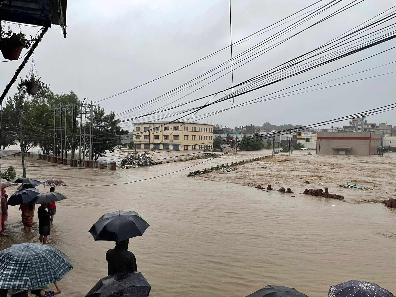 काठमाडौं उपत्यकामा बाढीबाट २१ जनाको मृत्यु, ६ बेपत्ता