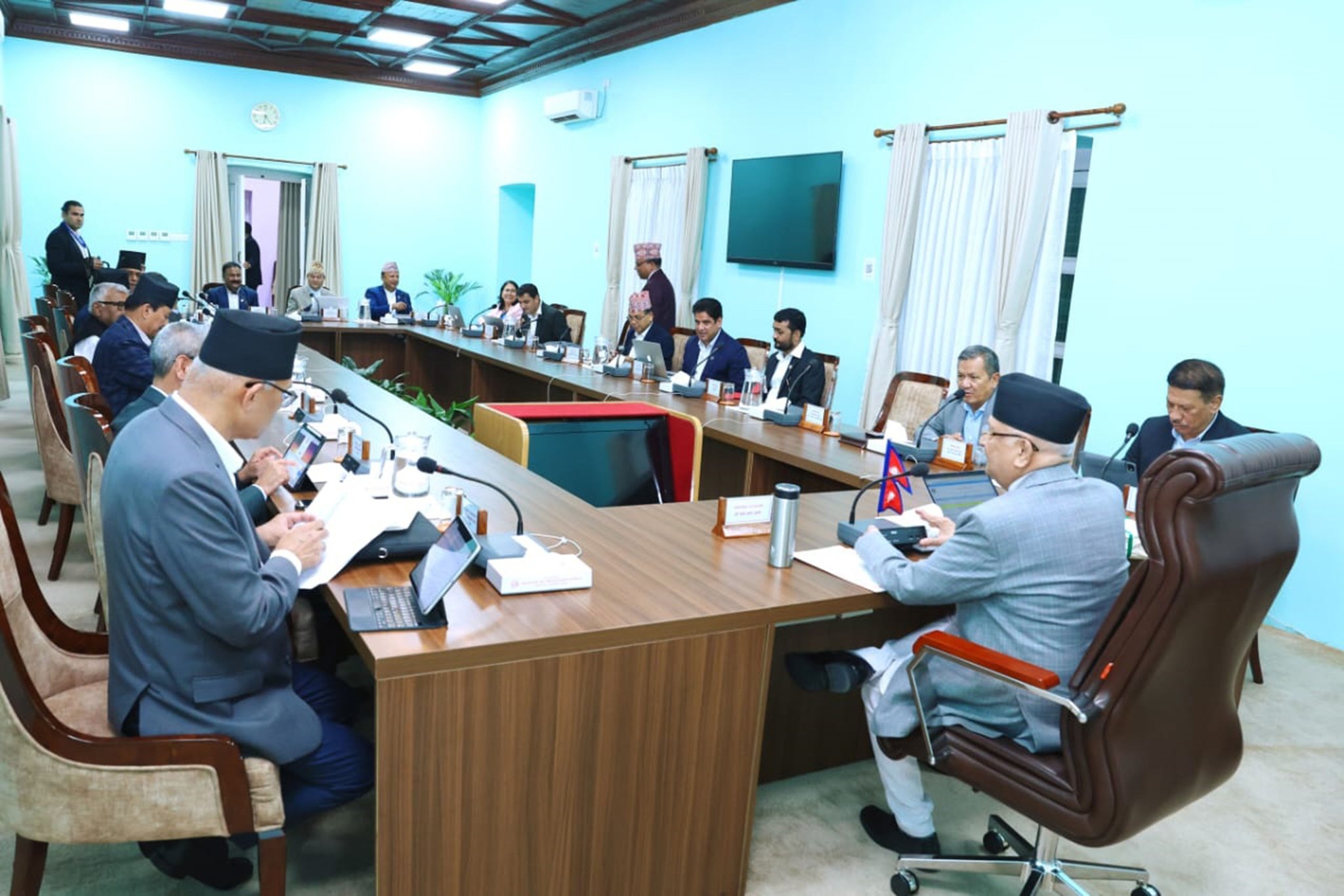 राष्ट्र बैंकको गभर्नर सिफारिसका लागि अर्थमन्त्रीको संयोजकत्वमा समिति गठन