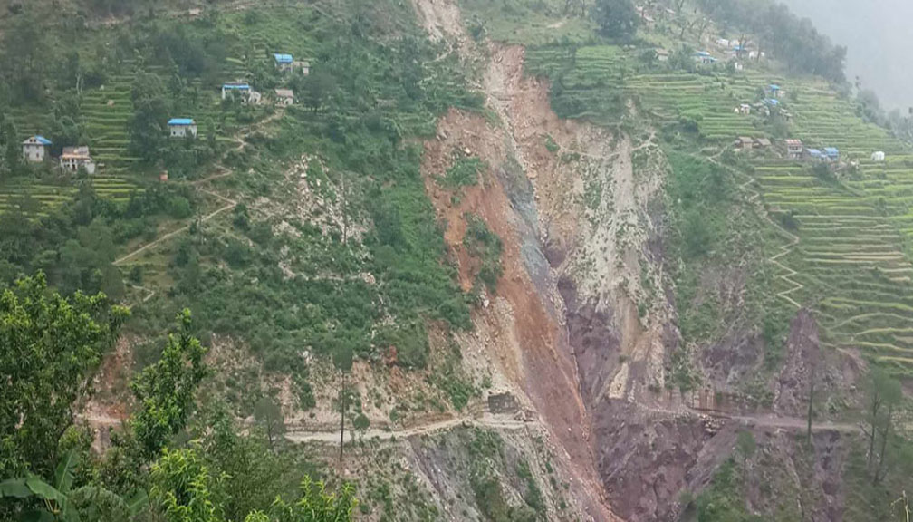 पहिरोको चपेटामा रहेको नाइना वस्ती स्थानान्तरणका लागि प्रदेशबाट ४६ लाख बजेट विनियोजन