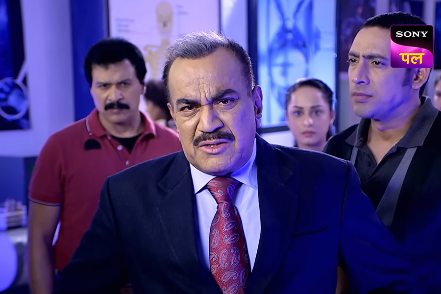 ६ वर्षपछि टेलिभिजनमा फर्किंदै भारतीय जासूसी शो ‘सीआईडी’