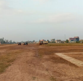 टीकापुर विमानस्थल सरसफाइ गरिँदै