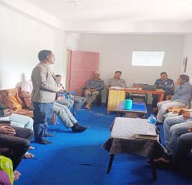 गैसस महासघ बाजुराद्धारा शुभकामना आदान प्रदान