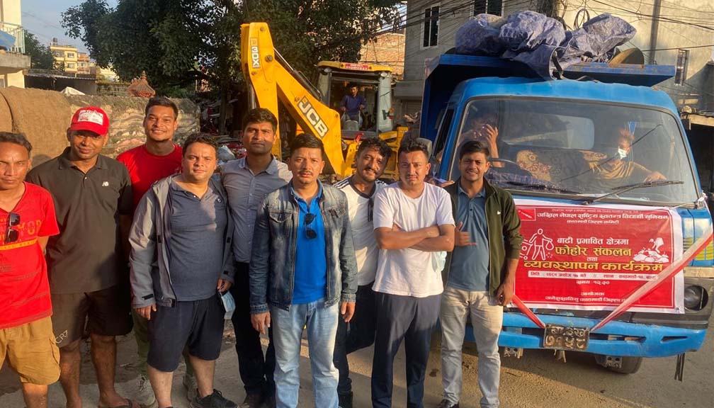 बाढीग्रस्त फोहोर ब्यवस्थापनमा अनेरास्ववियु काठमाडौं जिल्ला कमिटी