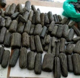 धनगढीमा वडा प्रहरीद्वारा ३६ किलो चरेस बरामद