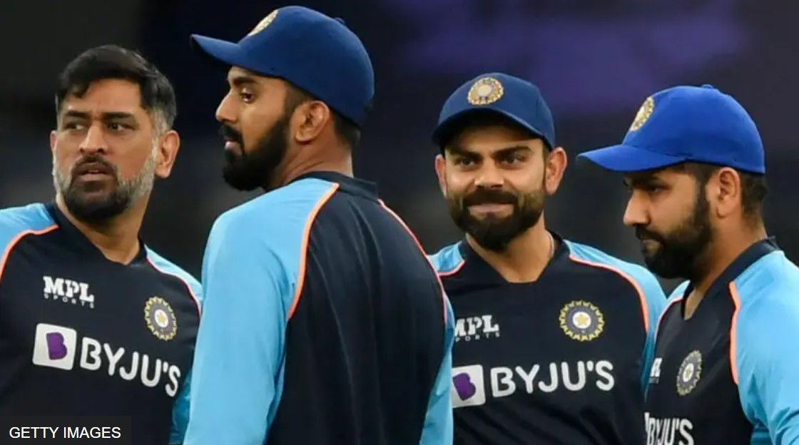 आइपीएलका स्टार खेलाडी, को कतिमा भए रिटेन?