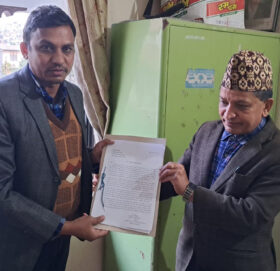 सांसद बजगाईंविरुद्ध पर्यटनमन्त्री पाण्डेले दिए उजुरी