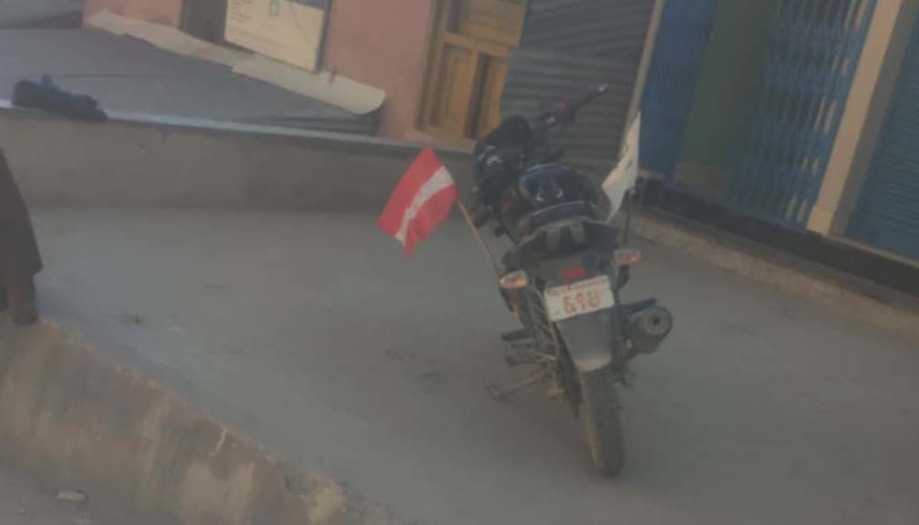 बाजुरामा सरकारी गाडी चुनाव प्रचार प्रसारमा प्रयोग