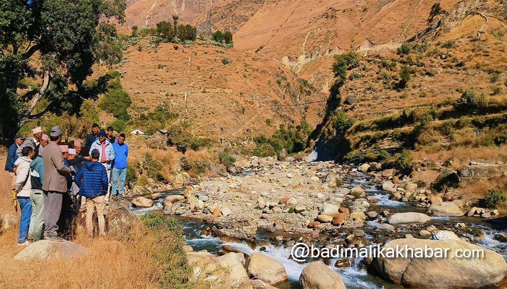 बाजुराकाे दानसाँघु खोलामा बेलिब्रिज शिलान्यास