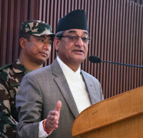 आरोप साँचो सावित भए पदबाट होइन, राजनीतिबाटै राजीनामा दिन्छुः गृहमन्त्री लेखक