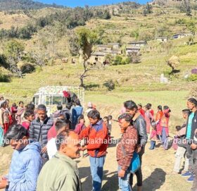 सुनसान बन्दै बाजुराका गाउँ, युवाजति ‘कालापहाड’