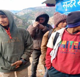 भारत जान्छु भन्दै घरबाट भागेर आएका ४ जना बच्चा प्रहरी नियन्त्रणमा