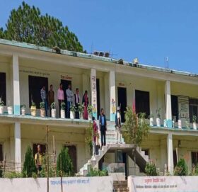 बाजुराकाे चोयाकोट माविमा विद्यार्थी भर्नासँगै पाठ्यपुस्तक वितरण सुरु