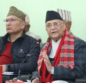 एमाले अध्यक्ष ओलीको समीक्षा- पार्टीभित्र विमति जनाउने तर सही बाटो पहिल्याउन नसक्ने प्रवृत्ति देखियो