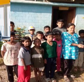 दुर्गम गाउँमा बेसहाराका सहारा बनेका समाजसेवी पारस