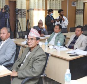 निजामतीमा अवकाश उमेर ६३ देखि ६५ वर्ष पुर्‍याउन सुझाव