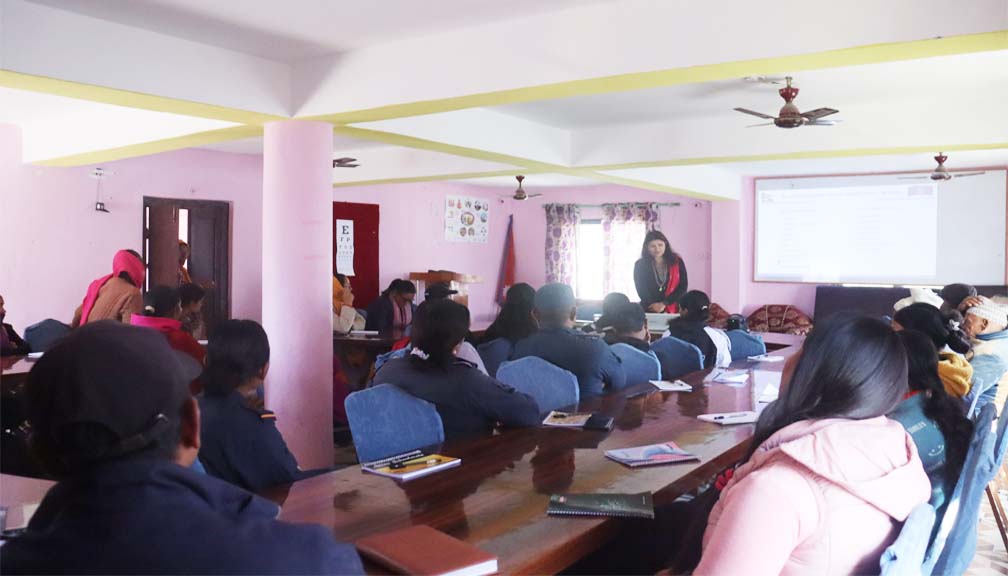 बाजुराका सरोकारवालालाई लैङ्गिक हिंसा विरुद्ध अभिमुखिकरण कार्यक्रम