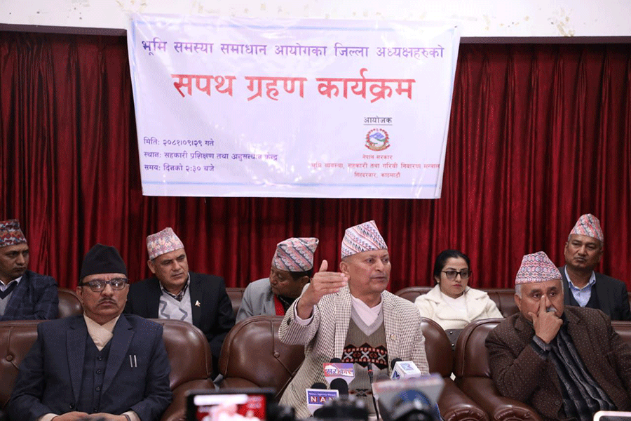 बाजुरासहित ७१ जिल्लामा भूमि आयोग गठन, अध्यक्षहरूले लिए शपथ (सूचीसहित)