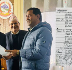 सुदूरपश्चिममा लेखा समूहका कर्मचारीको चेतावनीः माग पूरा नभए कामकाज ठप्प