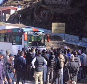 मार्तडी–कोल्टी बस सेवा सुरु, निरन्तरता हुनुपर्ने स्थानीयको माग