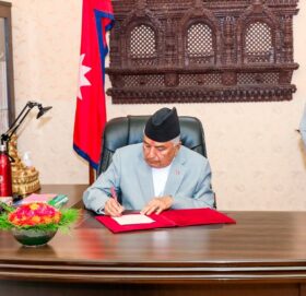 राष्ट्रपतिद्वारा प्रधानमन्त्रीको राजीनामा स्वीकृत