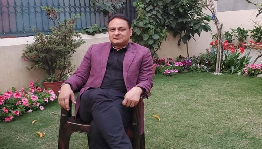 सर्वेन्द्र खनालले छाडे एमाले