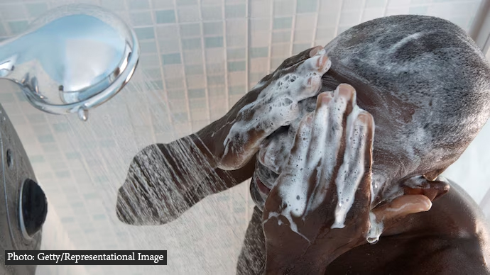 सफा हुन नुहाउनै पर्दैन, यस्तो छ ५ वर्ष ननुहाएका चिकित्सकको बयान