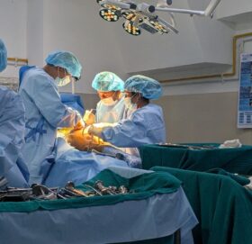 अछामकाे बयालपाटा अस्पतालमा पहिलो पटक हिप जोर्नीको सफल प्रत्यारोपण