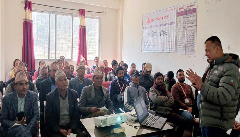 खप्तड छेडेदहमा विद्यालय सुरक्षा लागि सरोकारवालाविच अन्तरक्रिया कार्यक्रम