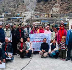 खप्तड छेडेदहमा विद्यालय नर्स र शिक्षकका लागि पुर्नताजगी तालिम समापन