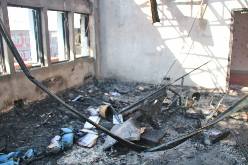 खानेपानी मन्त्रालयका ३ कोठाका कागजात जलेर ध्वस्त