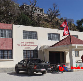 खप्तड छेडेदहमा  करार कर्मचारीलाई नियम विपरीत ७ लाख बढी स्थानीय भत्ता