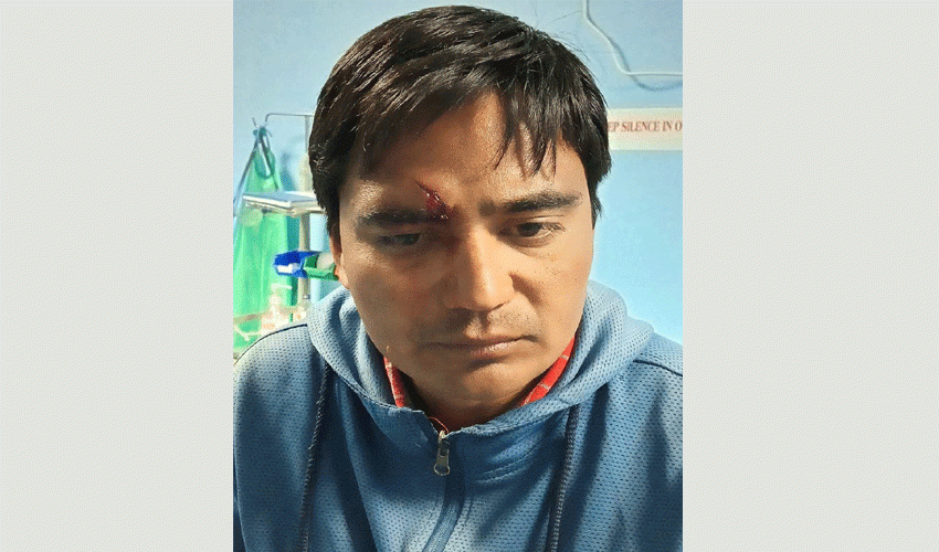 नेपाल पत्रकार महासंघ बझाङ शाखाका अध्यक्ष सिंहमाथि चक्कु प्रहार