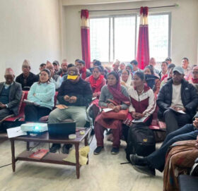 खप्तड छेडेदहमा विद्यालय नर्स र शिक्षकका लागि पुर्नताजगी तालिम सुरु