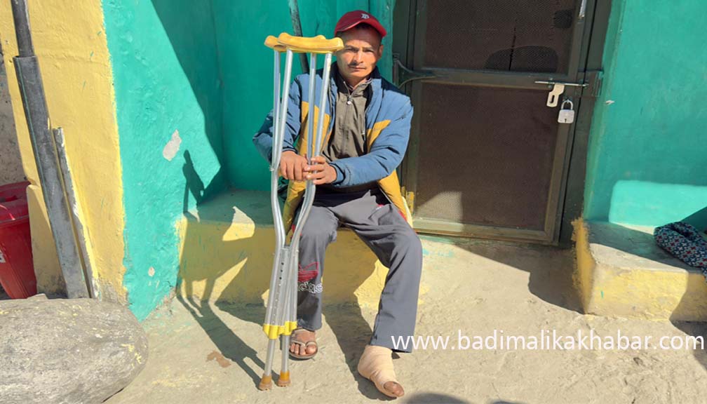 पैसा नहुँदा अपुरो उपचार गरेर घर फर्किए बाजुराका तिलक