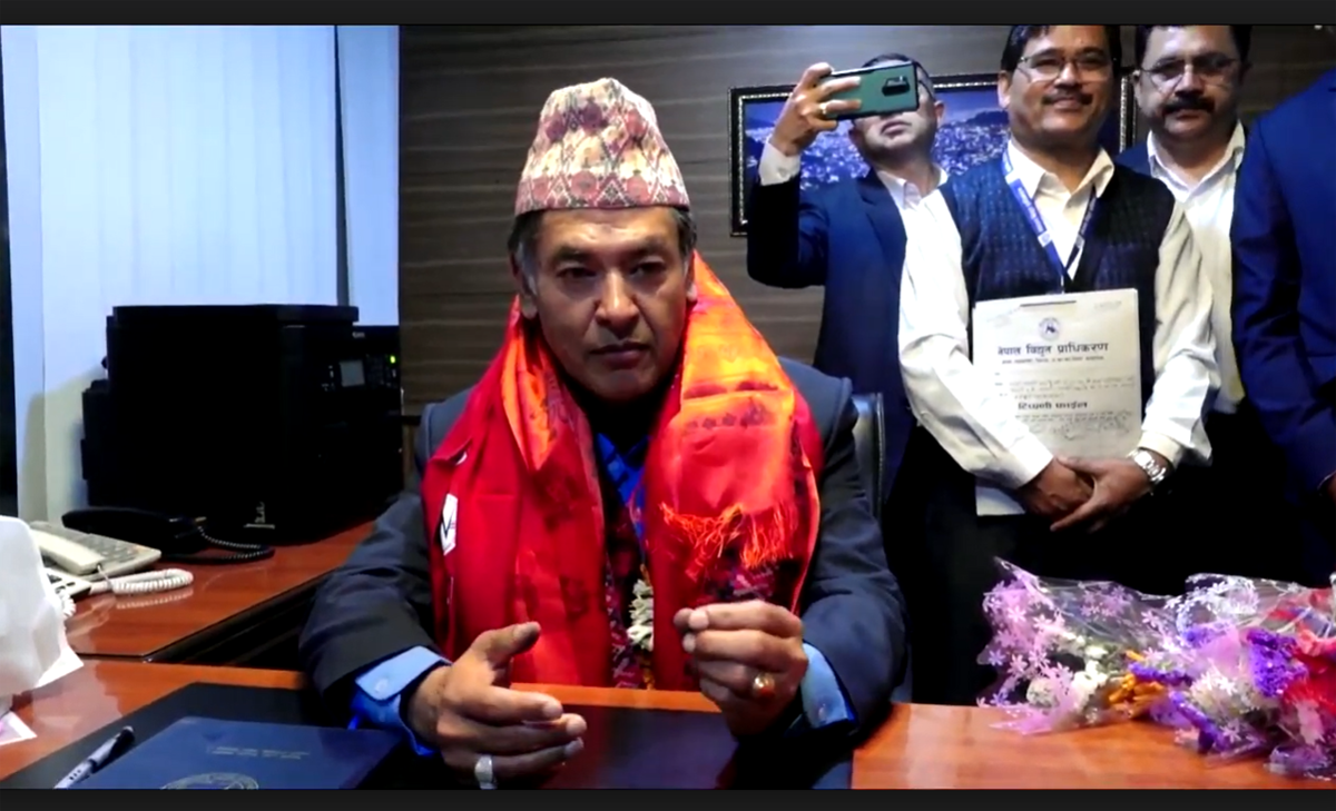 पदभार ग्रहण गर्दै शाक्यले भने- लोडसेडिङ हुने हल्ला निराधार हो, अब हुँदैन