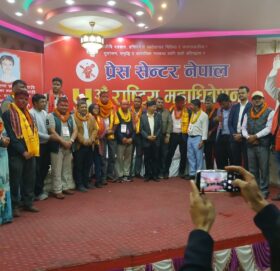 प्रेस सेन्टरको अध्यक्षमा गिरी र महासचिवमा घर्ती निर्वाचित (मतपरिणामसहित)