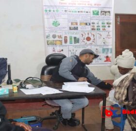 आयुर्वेद स्वास्थ्य केन्द्र बाजुरामा २ जना आयुर्वेद चिकित्सकद्धारा सेवा प्रवाह