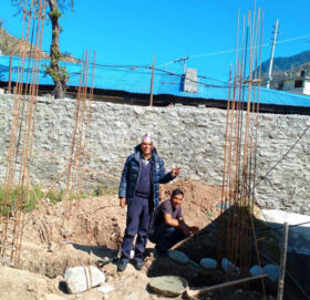 बाजुरा प्रशासन परिसरमा शिव मन्दिर निर्माण गरिदैँ