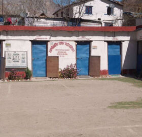 बाजुराको स्वामीकार्तिक खापर गाउँपालिकाको कार्यालयमा तालाबन्दी