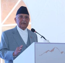 सरकारबारे प्रधानमन्त्री ओली– नलाग पछि हल्लैको