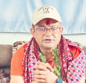 मुलुककाे आर्थिक सुधारमा  सरकार कटीबद्ध छ : पूर्वमन्त्री गिरी