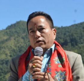 सरकारलाई असहयोग गरेपछि प्रधानमन्त्रीले गरे ऊर्जा राज्यमन्त्रीलाई बर्खास्त