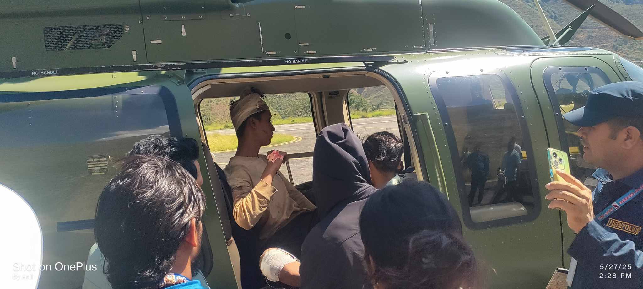 बाजुराको जगन्नाथ जीप दुर्घटनाका घाईतेलाई नेपालगन्ज लगियो