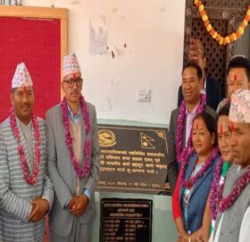 पुर्व मन्त्री थापाद्वारा बुढीगंगा नगरपालिकाको प्रशासनिक भवन उद्घाटन