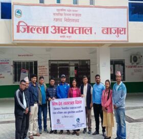 बिश्व प्रेस स्वतन्त्रता दिवसको अवसरमा बृक्षरोपण र रगत परिक्षण