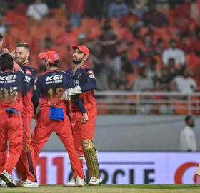 पन्जाबलाई हराउँदै आरसीबी ९ वर्षपछि आइपीएलको फाइनलमा